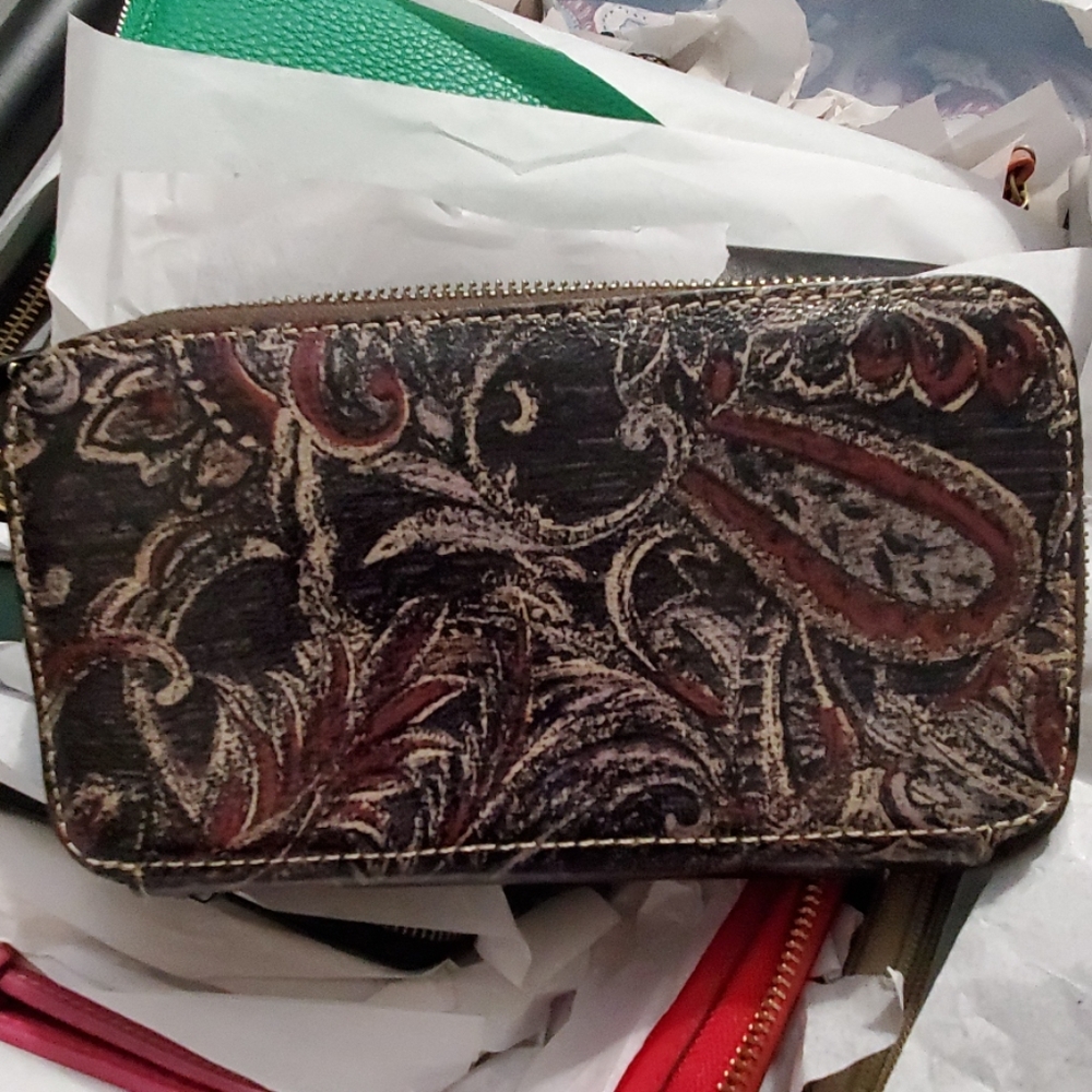 Patricia nash wallet
